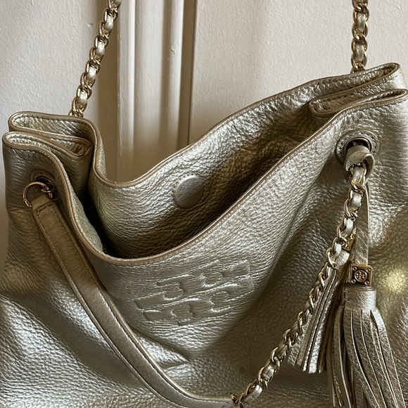 Gold Tory Burch Handbag 👜 - Picture 6 of 17
